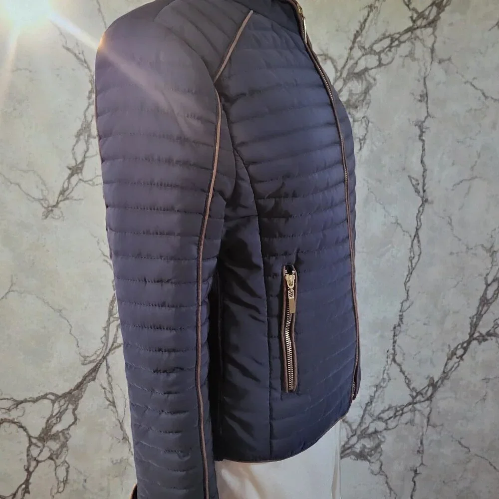 Daisy women’s quilted, lightweight warm jacket‎ in size L, Navy blue